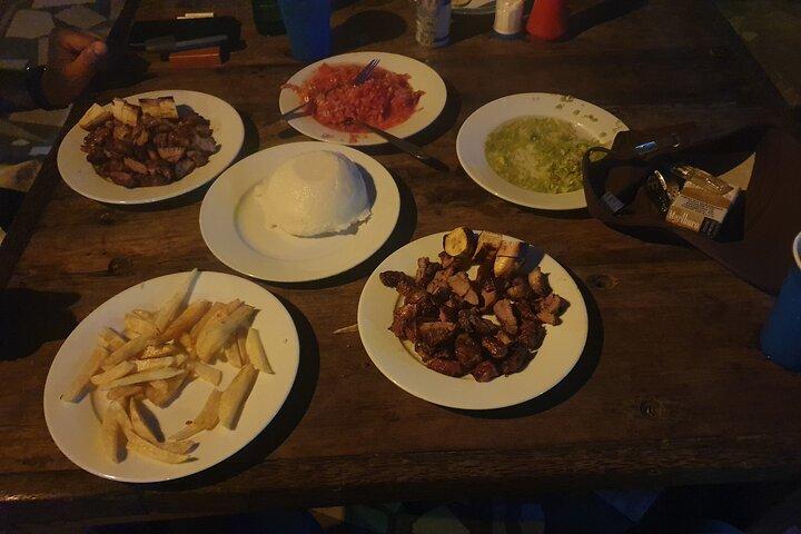 Dar es Salaam: City Tour in Tuk-Tuk with Street Food Tasting