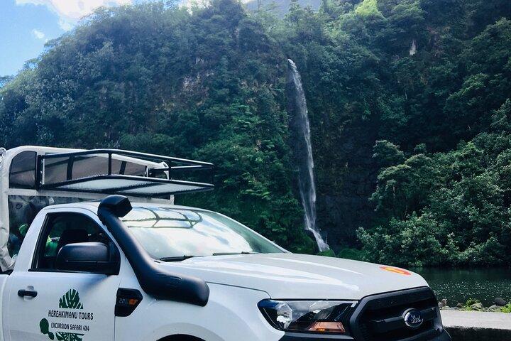 4x4 Safari HEREAKIMANU Tour in the Heart of Tahiti