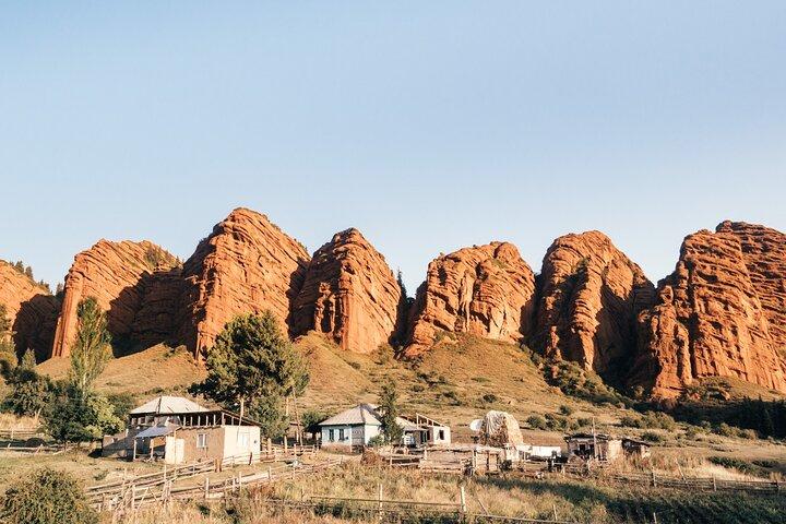 5 Days Private Tour Kazakhstan and Kyrgyzstan from Almaty