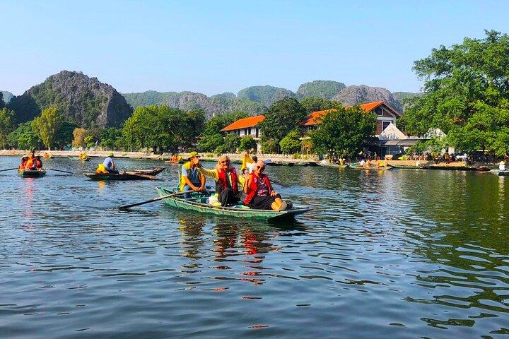 From Hanoi: Best Day Trip to Incense Village, Tam Coc, Hoa Lu