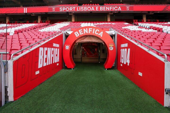 Lisbon SL Benfica Stadium & Museum Tour with Scarf