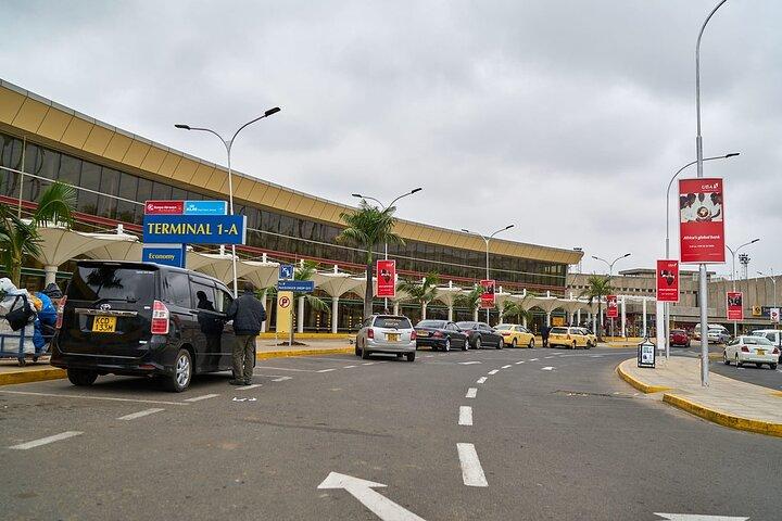 Hotel, Airport Transfers in Nairobi