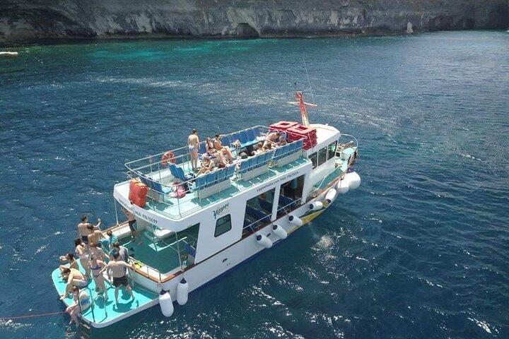 Boat Cruise around Comino/Blue Lagoon & Gozo