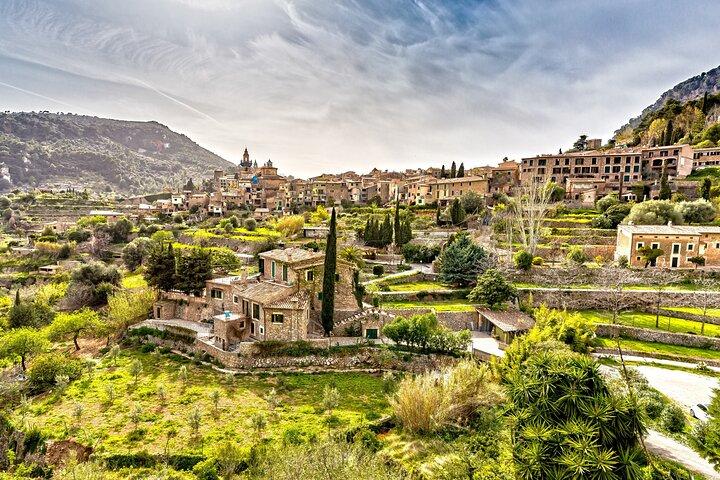 Palma de Mallorca and Valldemossa Excursion from Cruise Port