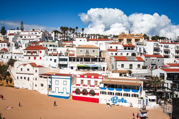 Private 2-Day Tour to Algarve from Lisbon with Benagil Boat Trip
