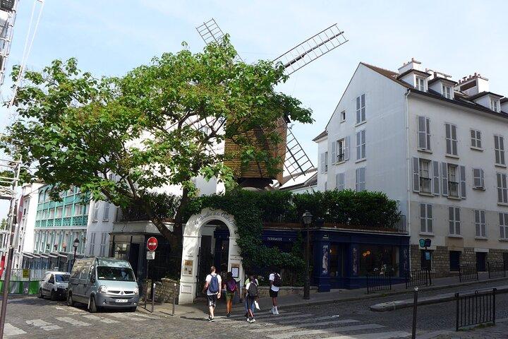 Montmartre Walking Tour, A Journey Through Art and History
