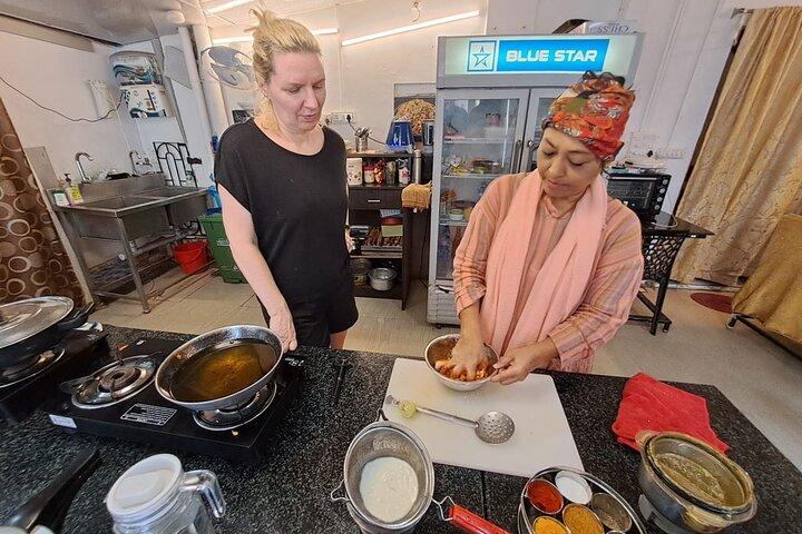 Authentic Indian Cooking Classes at Palolem Beach Road Goa