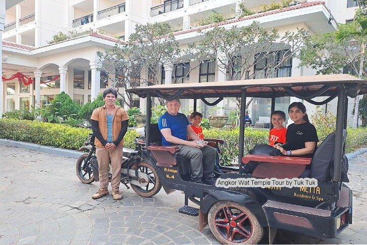 Private Angkor Wat Tour by Tuk-Tuk with Tour Guide