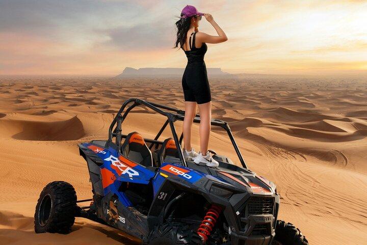 Private Evening Desert Safari with BBQ Dinner Sand Boarding