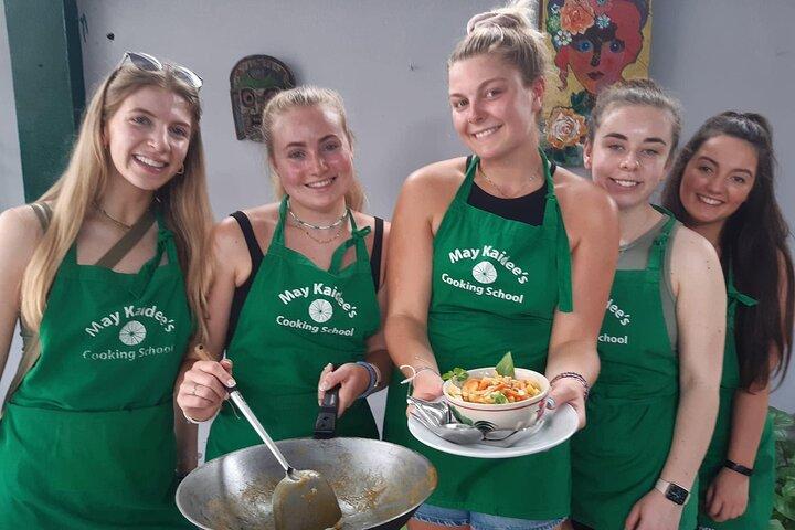 May Kaidee Thai Cooking Full and Express Class in Bangkok
