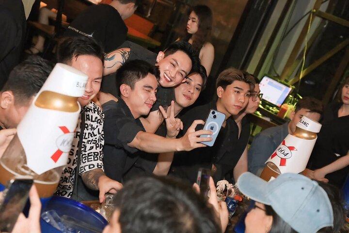 Ho Chi Minh Night Party Street Food Private Tour With Bar, Dance