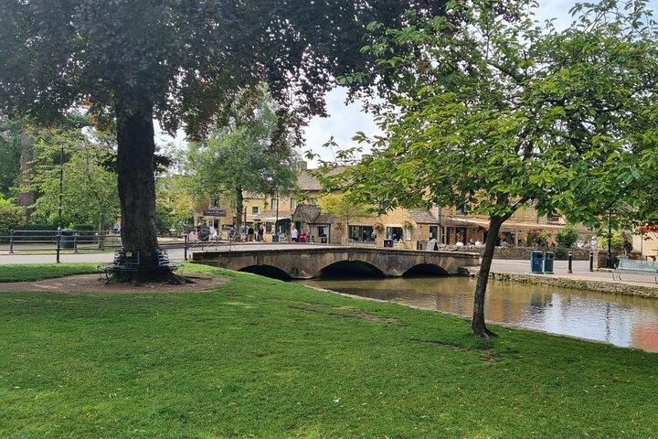 From London: 7 Unmissable Cotswolds Stops Small-Group Tour