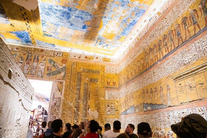 Private Full-Day The Best of luxor's East & West Bank Highlights