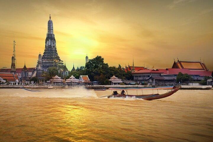 Bangkok Custom Car Charter. Visit Grand Palace, Wat Pho & More