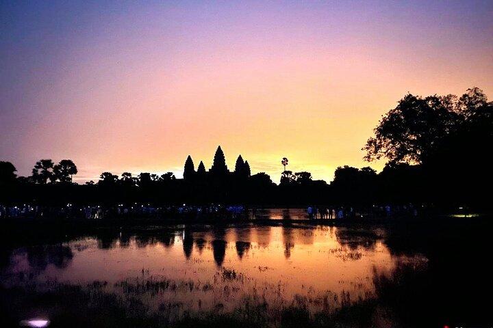 Sunrise Watching Expedition at Angkor Wat from Siem Reap