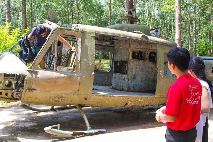 Cu Chi underground tour - Learn Vietnam war with others