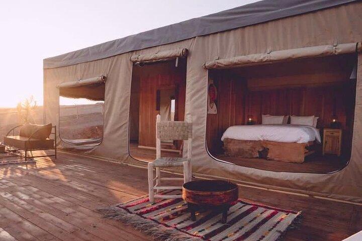 Discover the luxury camp in the Agafay Desert for a 2day, 1night.