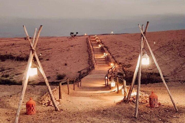 Discover the luxury camp in the Agafay Desert for a 2day, 1night.