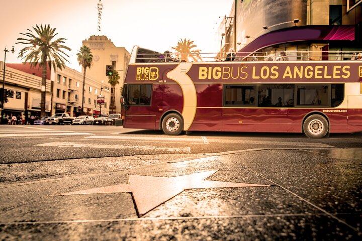 Los Angeles: Hop-on Hop-off Sightseeing Tour by Open-top Bus