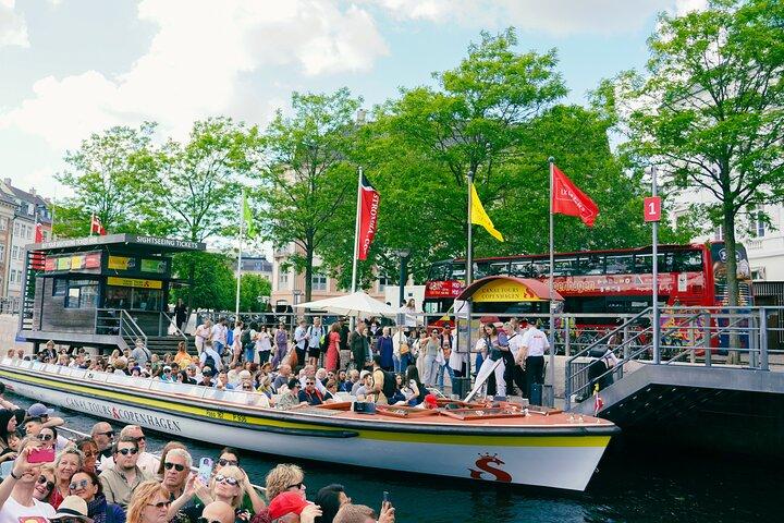 Copenhagen Classic Canal Tour With Guide