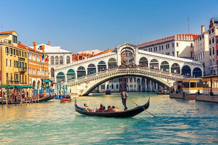 From Florence to Venice Private Tour Lunch Included