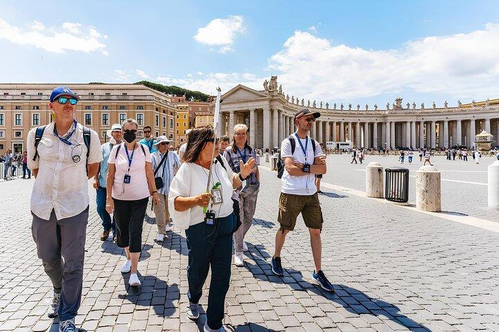 St. Peter's Basilica, Square and Papal Grottoes Guided Tour