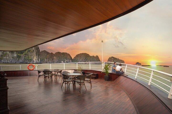 From Hanoi 3-Day: Ninh Binh-Halong-LanHa Bay Cruise with balcony