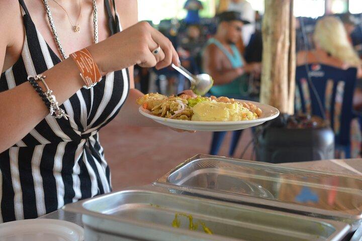 TULUM 4x1 : Archaeological Site, Cenote, 5th Avenue and lunch