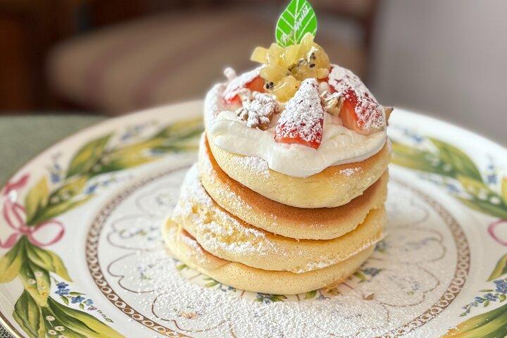 JAPANESE Fluffy Souffle Pancakes & Nature Walk in Todoroki, Tokyo