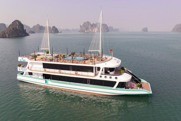 Hanoi: BEST Halong Bay 5-Star Day Cruise, Buffet Lunch, Limousine