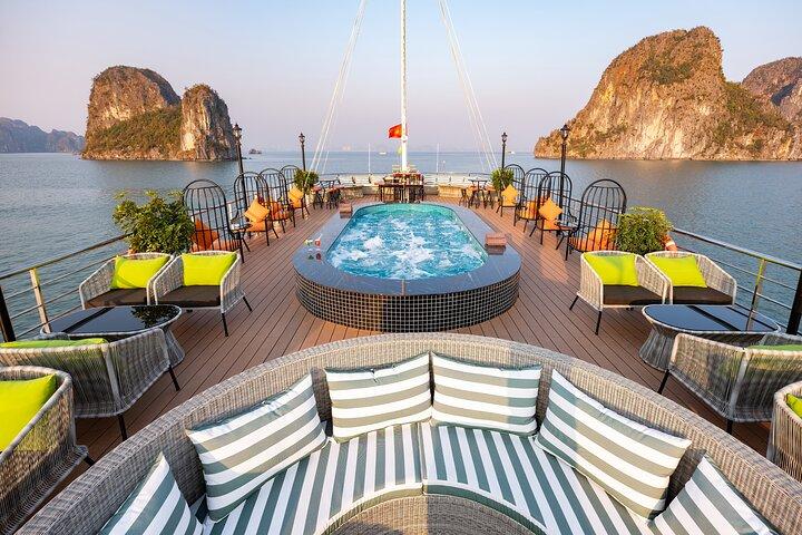 Amethyst Luxury Halong Cruise from Hanoi by Expressway