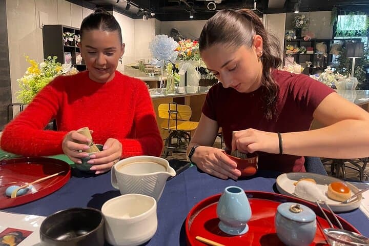 Matcha Making Experience in Shinjuku