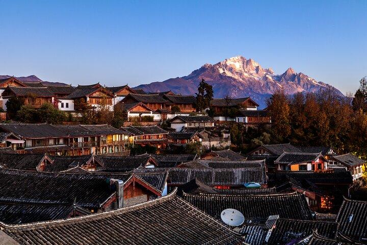 Lijiang/Baisha Ancient Town, Naxi Village, Black Dragon Pool Tour
