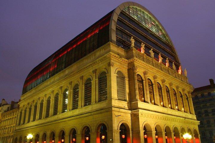 Lyon Self Guided Walking Tour with an App