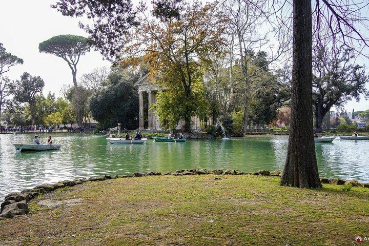 Rome : rowing boat of Lake Villa Borghese + photo shoot