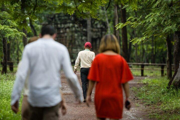 Koh Ker Temple Group & Beng Mealea Full-Day Join-in Tour