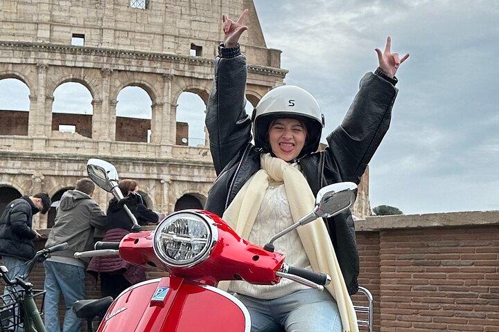 Explore Rome By Vespa