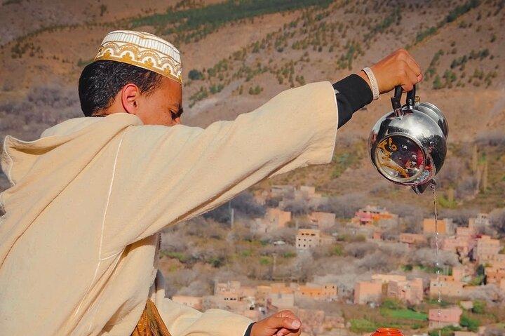Marrakech: Atlas Mountains & Valleys Waterfall Hike & Lunch