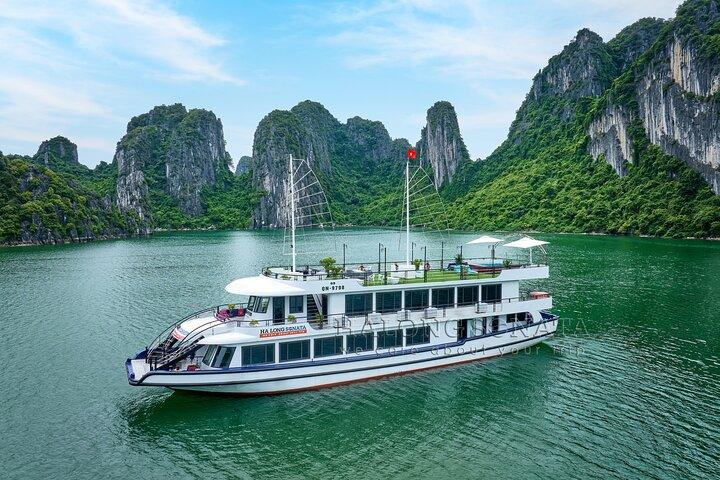 1 Day Tour to Halong Bay Cruise from 3 - 5 star Cruise & Transfer