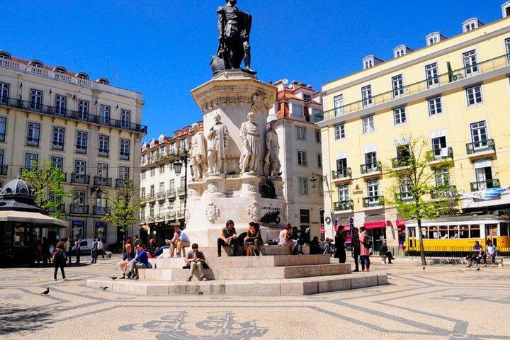 Lisbon Guided City Tour the whole city