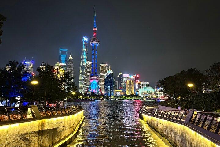 Huangpu River sightseeing Cruise Ticket from ShiliuPu Pier