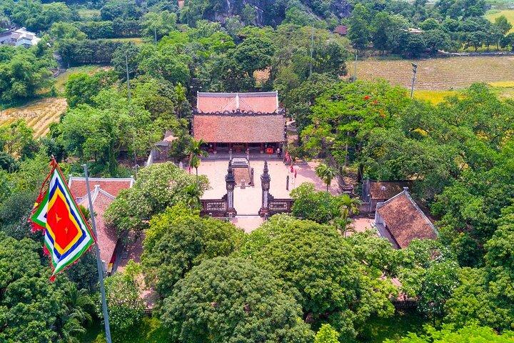 Luxury Private Tour: Quang Phu Cau Incense Village to Ninh Binh