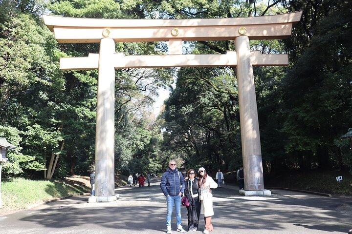 Private Tokyo Early Morning Tour (English & Spanish Available)