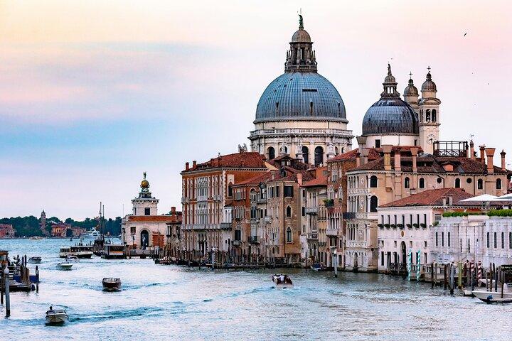 Semi-Private Venice Gondola Tour on the Grand Canal