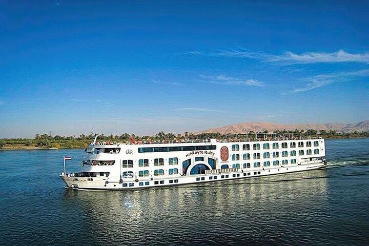 8 Days Nile River Cruise from Luxor with Private Excursions