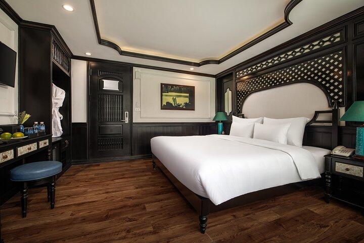 Doris Cruise 5 star 3D2N exploring Lan Ha Bay with transfer