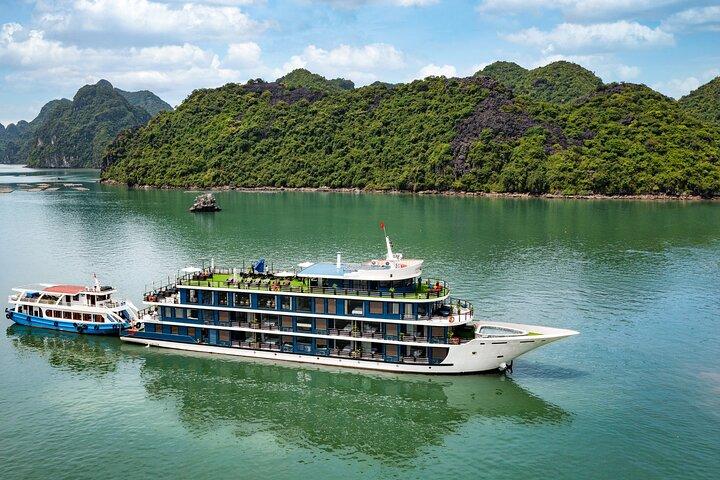 Doris Cruise 5 star 3D2N exploring Lan Ha Bay with transfer