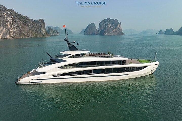 TOP 5-Star Cruise: Hanoi to Ha Long & Lan Ha Bay Luxury Tour