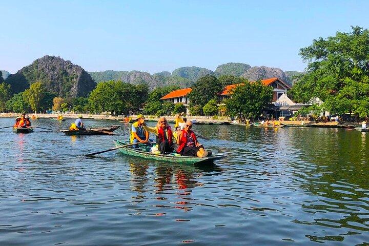 Hanoi: Local Family, Mua Caves, Bich Dong, Tam Coc Private Tour