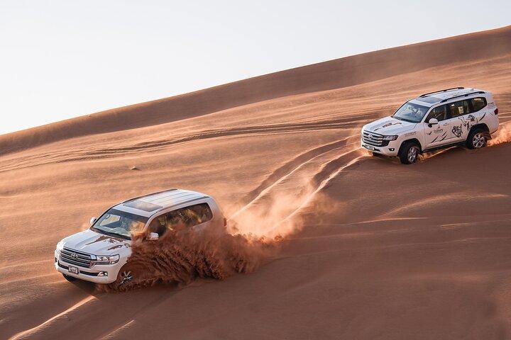 Premium Dubai Sunset Red Dune Desert Safari, Sandboard & Camel